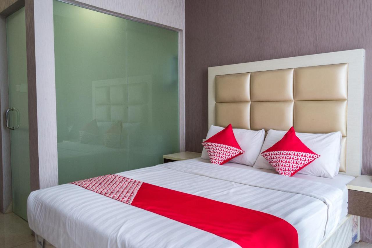 Oyo 676 Hotel Osaka Batam Exterior photo