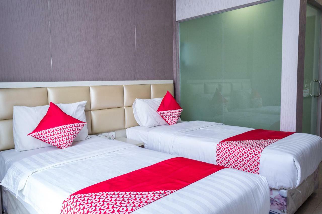 Oyo 676 Hotel Osaka Batam Exterior photo