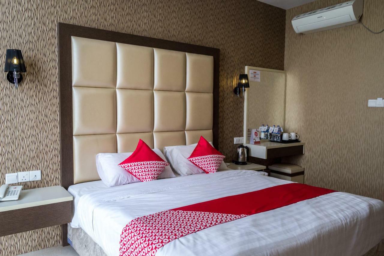 Oyo 676 Hotel Osaka Batam Exterior photo